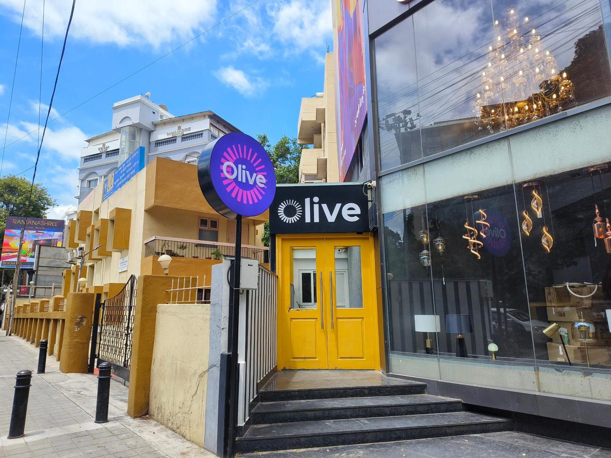 Olive Zip Richmond Circle By Embassy Group Hotel Bangalore Exterior photo